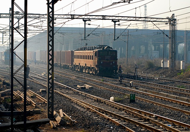 Eisenbahn mit Schienen
